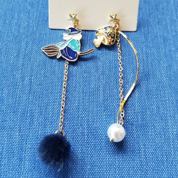 Spooky Season Witch & Mushroom Earrings Halloween - NWOT - Picture 1 of 3